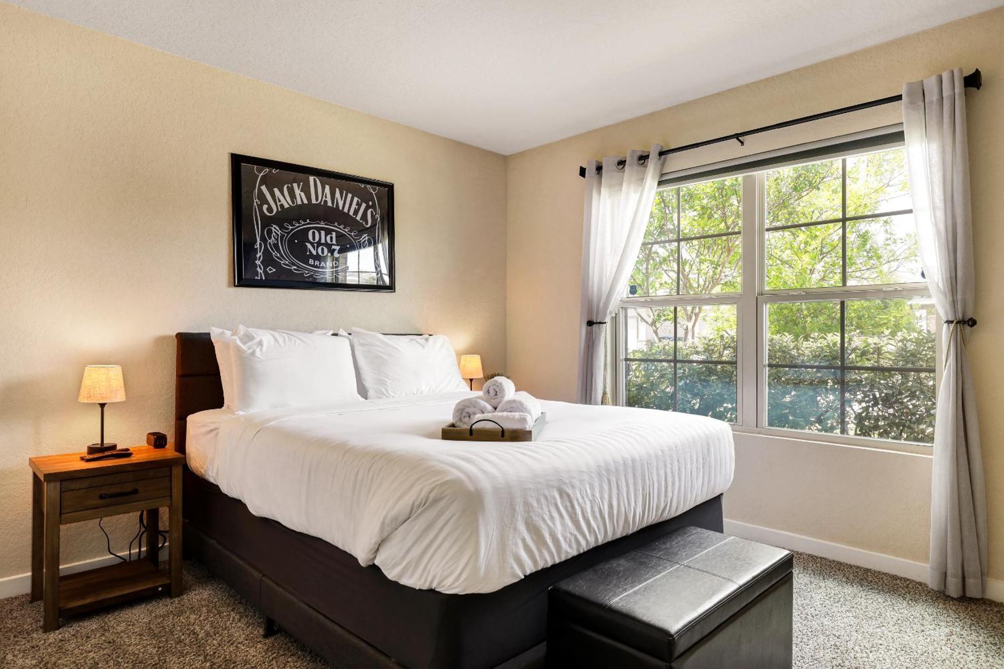 Speakeasy - A Birdy Vacation Rental San Antonio Ngoại thất bức ảnh