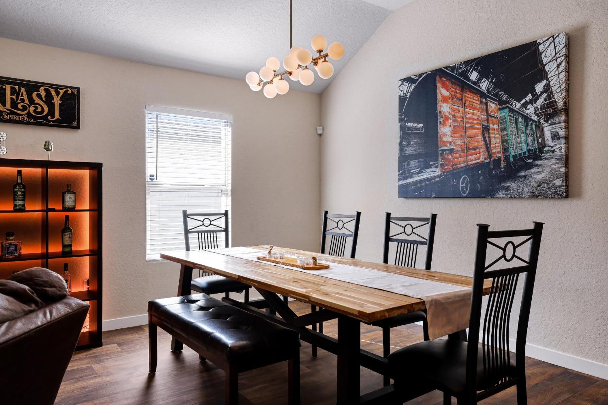 Speakeasy - A Birdy Vacation Rental San Antonio Ngoại thất bức ảnh